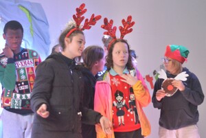 Christmas show 15dec2023 060